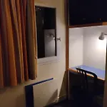 Initial By Balladins Sur Sarthe Hotel 2*