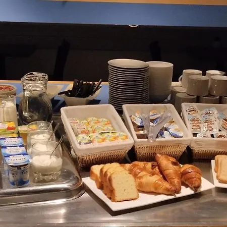 Initial By Balladins Sur Sarthe סאבלה סור-סארת'