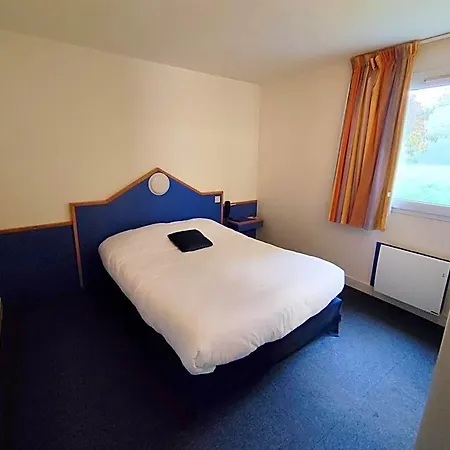 Initial By Balladins Sur Sarthe Hotel 2*