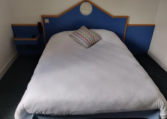 Initial By Balladins Sur Sarthe 2* סאבלה סור-סארת'