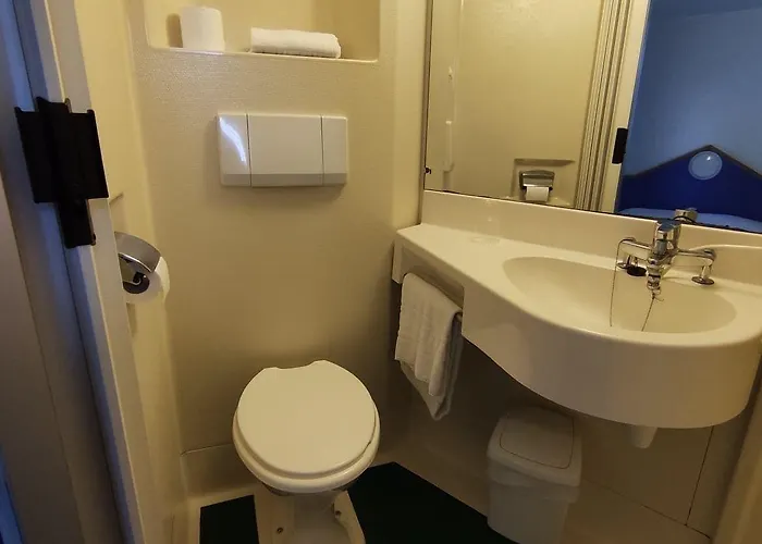 Initial By Balladins Sur Sarthe 2* סאבלה סור-סארת'